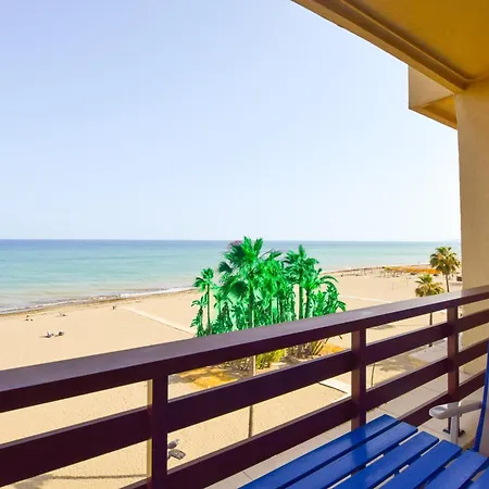 Excelente Piso Sobre El Mar Con Garaje Apartment