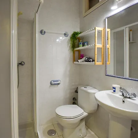 Excelente Piso Sobre El Mar Con Garaje Apartment *